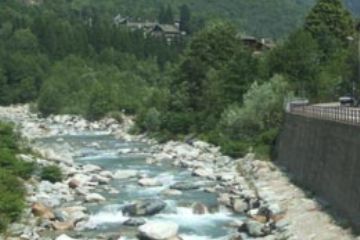 Centro di Campertogno - Fiume Sesia