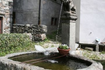 Opera splendida con il LEONE LAPIDEO !!!